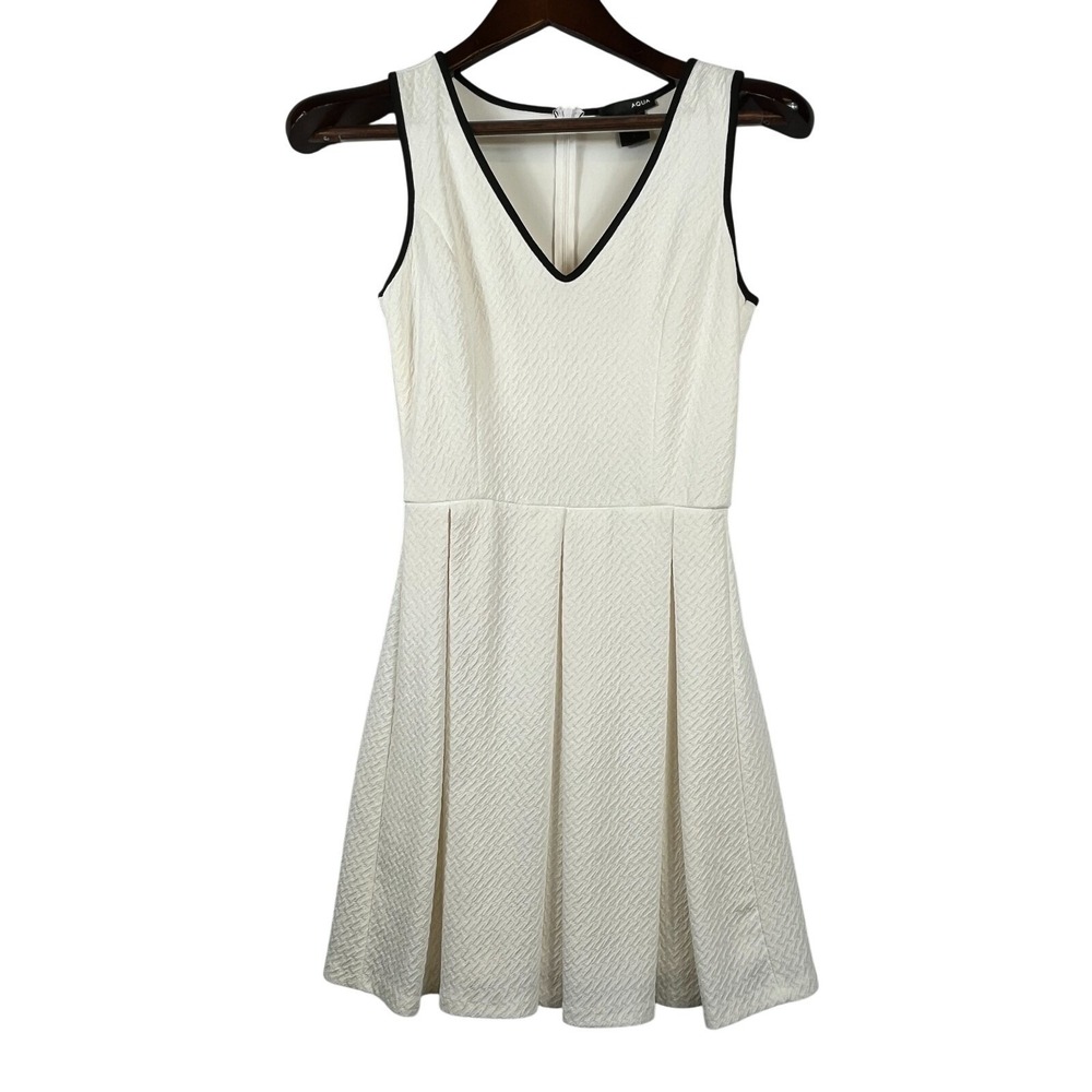 Womens Small Fit Flare Dress Pleated V Neck White Black Classic Preppy Skater US